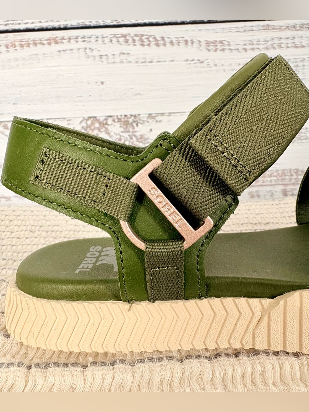 Sorel Out N About IV Strap Sandals Olive Green NWOT Size 6.5 - Picture 5 of 10